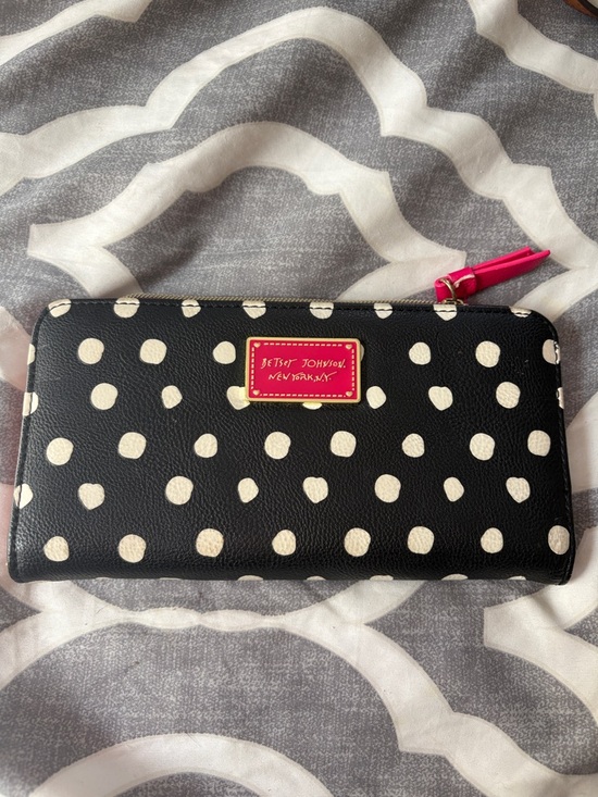 Betsey Johnson Handbags - Betsey Johnson Black and White Polka Dot Zip Wallet with Hot Pink Accents